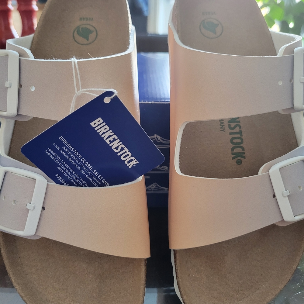 Birkenstock Sandals NWT Sz 8/39